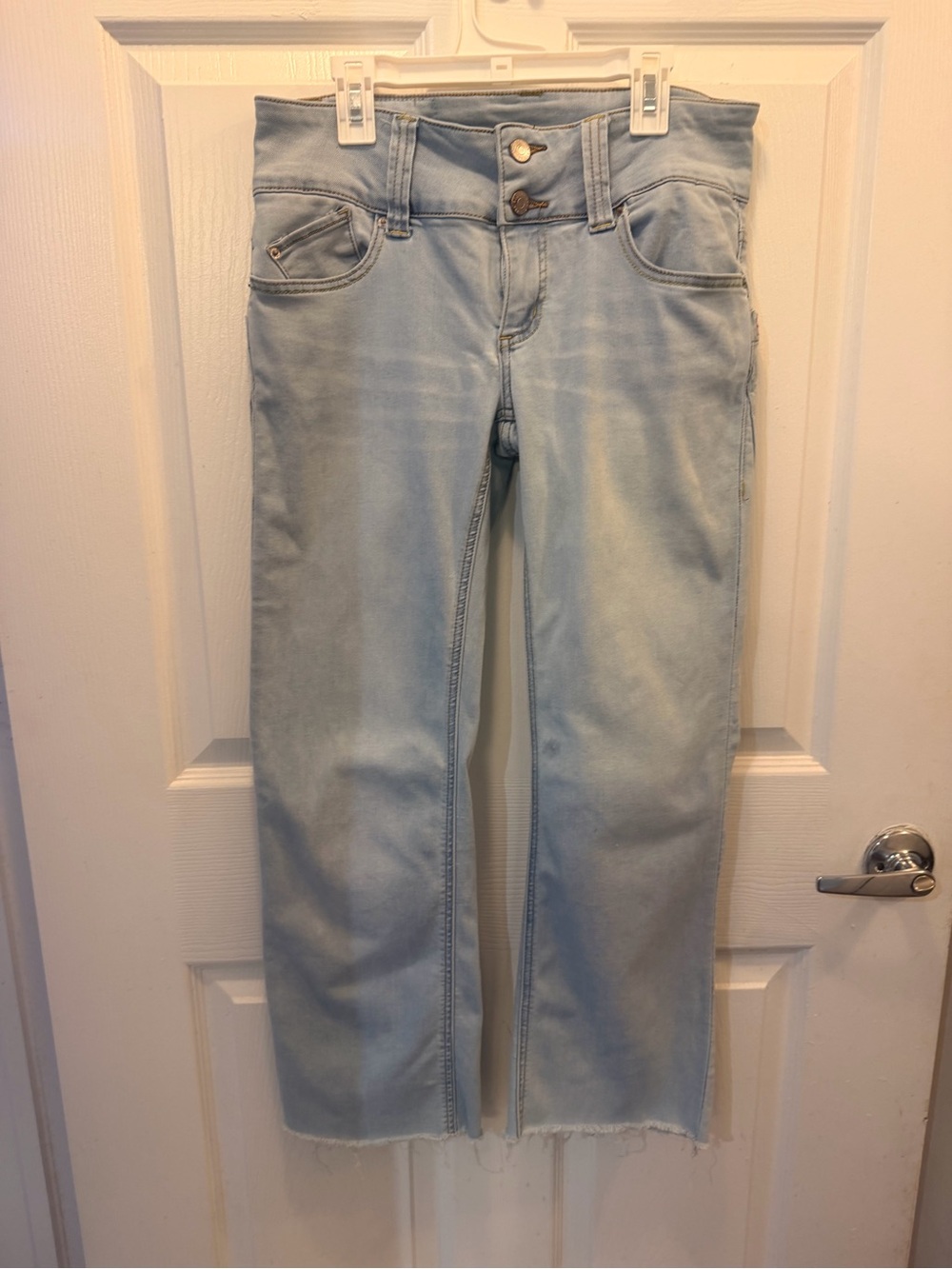Urban Outfitters Light Wash Women’s Jeans - Low Rise Flare